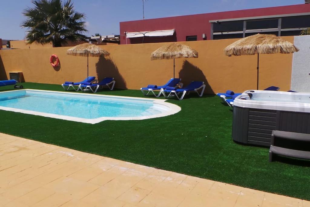 Luxury Villa At Golf Course Коста де Антигуа Екстериор снимка
